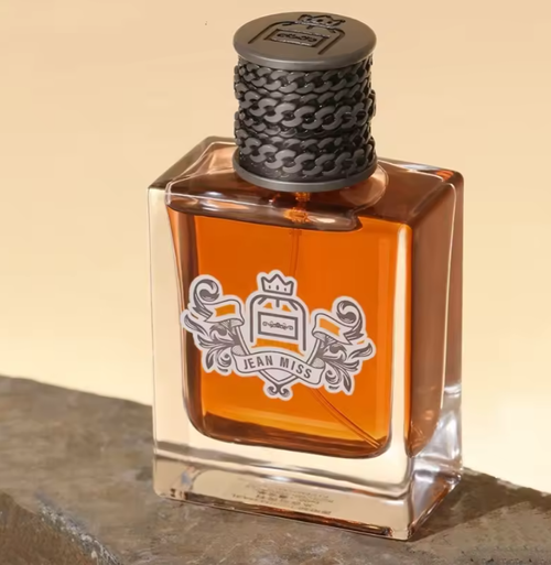 Um perfume de spray que aumenta o charme masculino