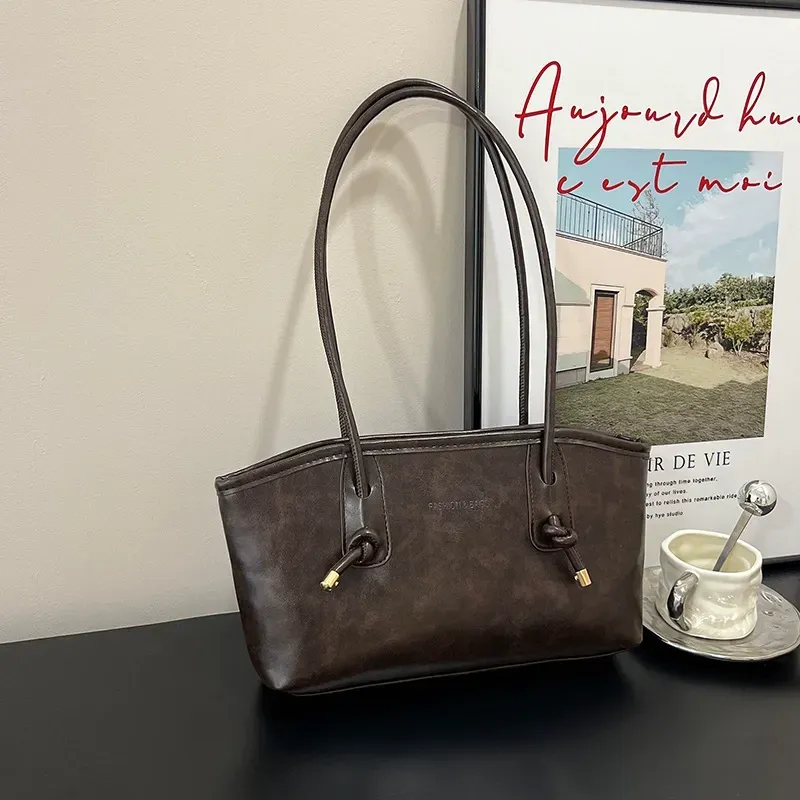 2025 fall&winter Women's Elegant Solid Color Shoulder Bag, Fashionable Large Capacity Crossbody Bag for Daily Used, Casual Trendy Versatile High-quality Daily Commuting Bag