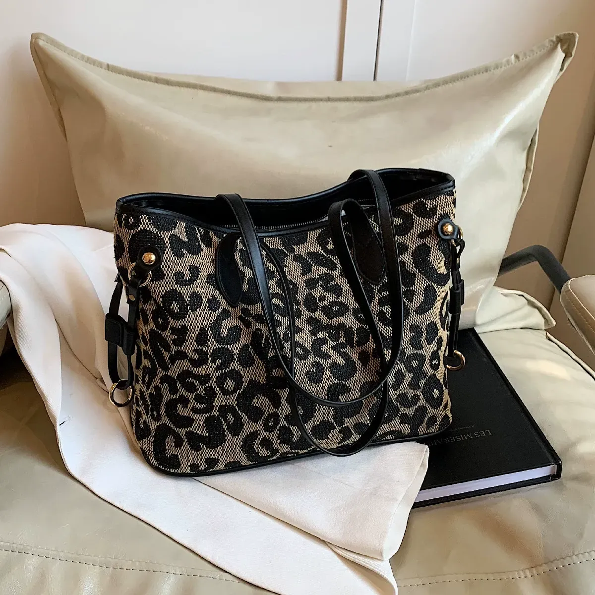 Fashion Leopard Pattern Tote Bag, Casual Versatile Shoulder Bag for Women, Trendy All-match Bag for Daily Commute Use