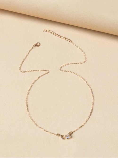 Bestselling Minimalist Alloy Flower Necklace with Diamonds - Versatile  Design, High-End Elegant Pendant Necklace, Classic Floral Jewelry for Women, Perfect for Daily Wear & Special Occasions