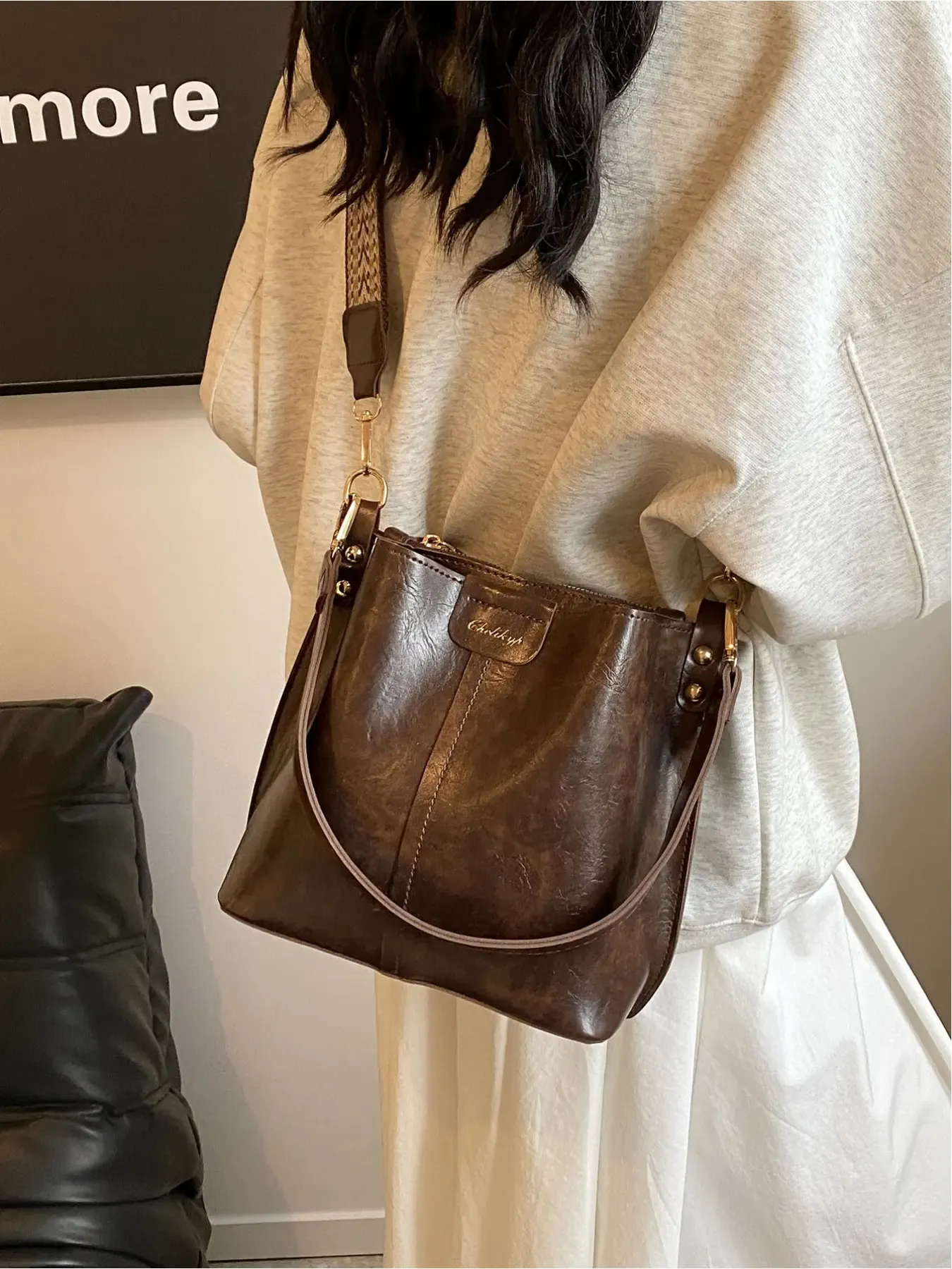 Vintage Large Capacity Bucket Bag, Fashion Casual Shoulder Crossbody Bag for Outdoor Travel Commuting, Stylish Unisex Handbag, Fashionable Crossbody Bag