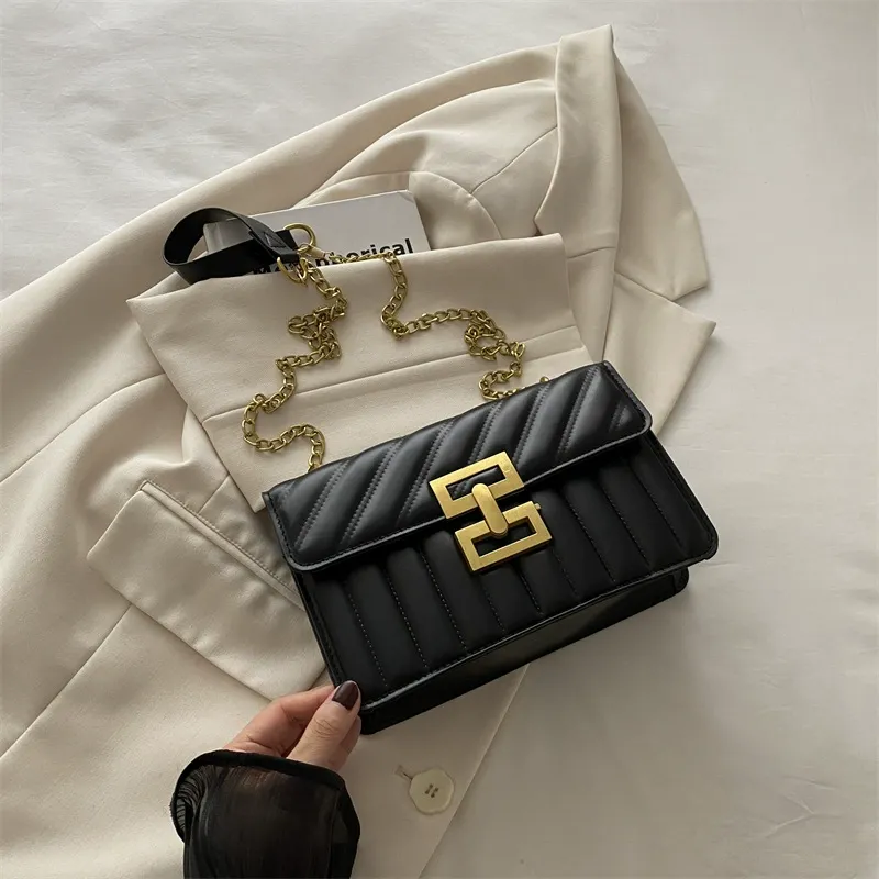 Women's Fashion Chain Strap Crossbody Bag, Casual Versatile Shoulder Bag for Daily Travel Work Commute, Trendy All-match Commuter Bag, Girl Fashionable Shopping Bag, Adjustable Crossbody Shoulder