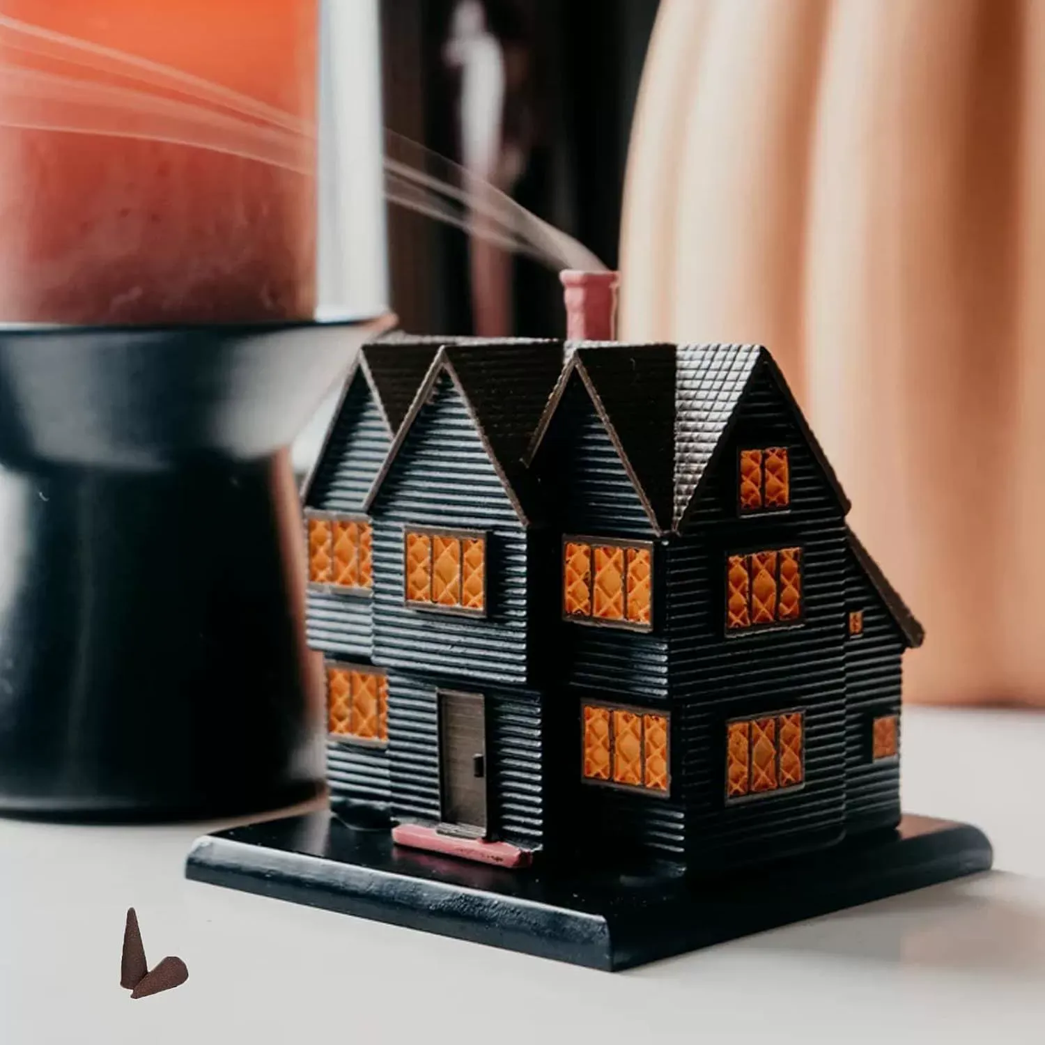 New Black House Incense Burner - Christmas Decoration Incense Holder, Resin Craft Desktop Ornament, Home Decor Accent for Living Room & Holiday Display, Festive Resin Artwork