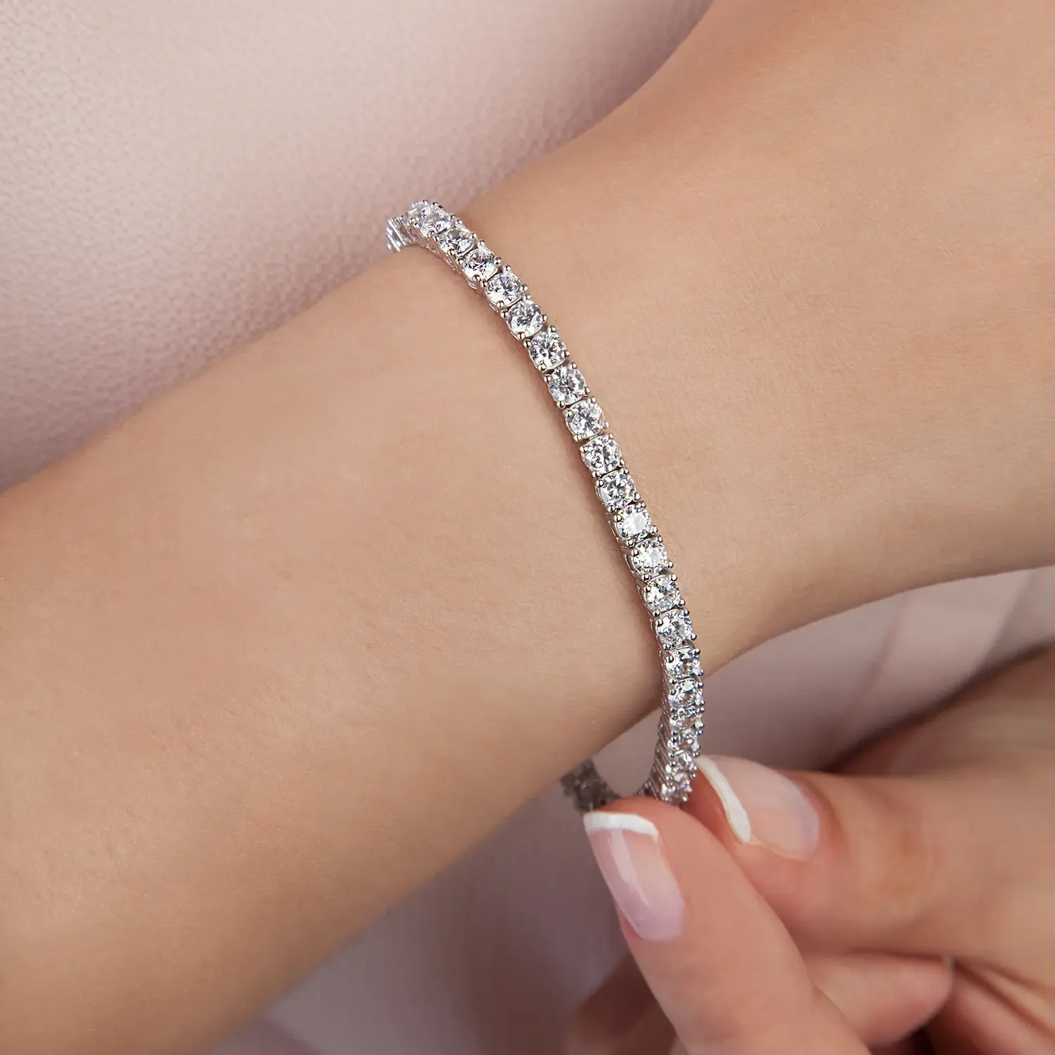 4K Gold-Plated 3mm Cubic Zirconia Classic Tennis Bracelet — Hypoallergenic Gold Bracelet for Women — Size: 7 Inches — Simulated Diamond Tennis Bracelet