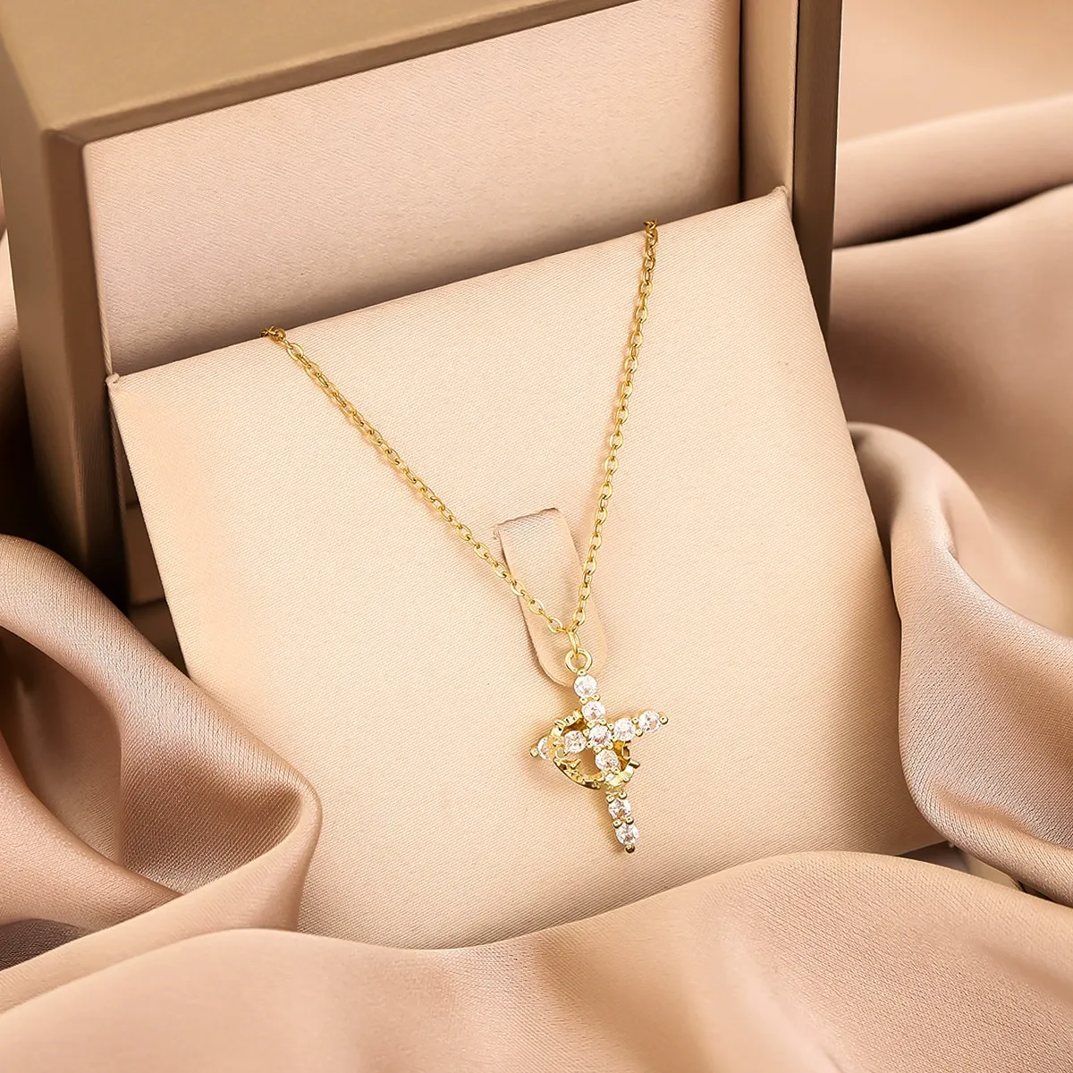 Premium Crown Cross Necklace for Women | Trendy European-American Niche Design | Versatile Luxury Pendant Accessory