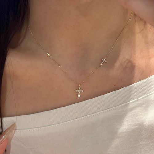 Women's Vintage Double Cross Necklace - Pave Diamond Dainty Collarbone Chain, Luxury Niche Design Pendant, Ideal Birthday Gift for Her