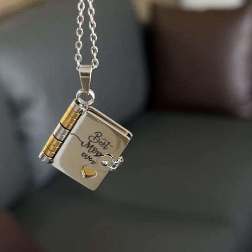 Best Mom Ever Book Necklace—perfect for Mother's Day gifting. This unique necklace features a book-shaped pendant with a flip-page design, exquisitely crafted from rust-proof 316 titanium steel.