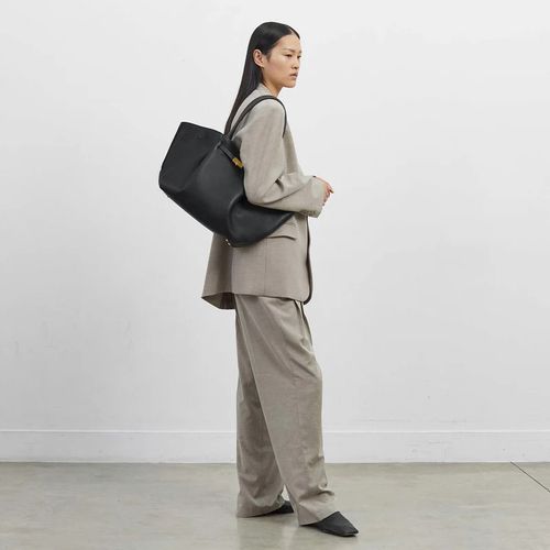 Women's Large-Capacity Handbags 2026 New Solid Color Tote Bags Black Fashionable for Daily Travel