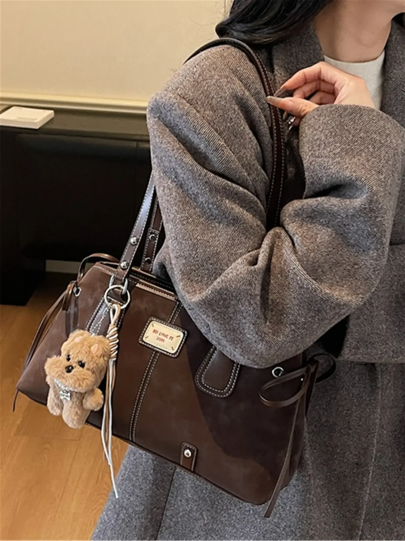 High-Value Fashion Large Capacity Shoulder Bag, Korean Trendy Unique Versatile Women's Bag, Fall Winter Commuter Underarm Bag, Pu Tote Satchel