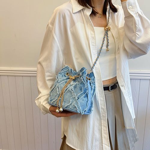 Women's Elegant Faux Pearl Decorated Crossbody Bag, Exquisite Trendy Metal Drawstring Crossbody Bag, Fashionable Bag for Daily Use