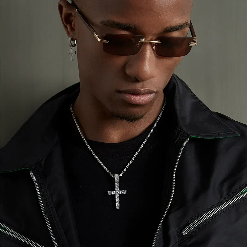 Rhinestone Cross Twist Chain Pendant Necklace for Men & Women, 1 Piece Hip Hop Jewelry for Party, Daily Clothing Decor, Trendy All-match Jewelry for Birthday Gift