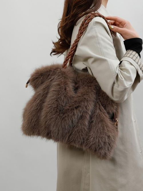 1pc Ladies' 25 fall&winter autumn and winter new fashion trend retro plush bag Crossbody Chain Bag suitable for daily commuting, shopping, large capacity, versatile on the streets