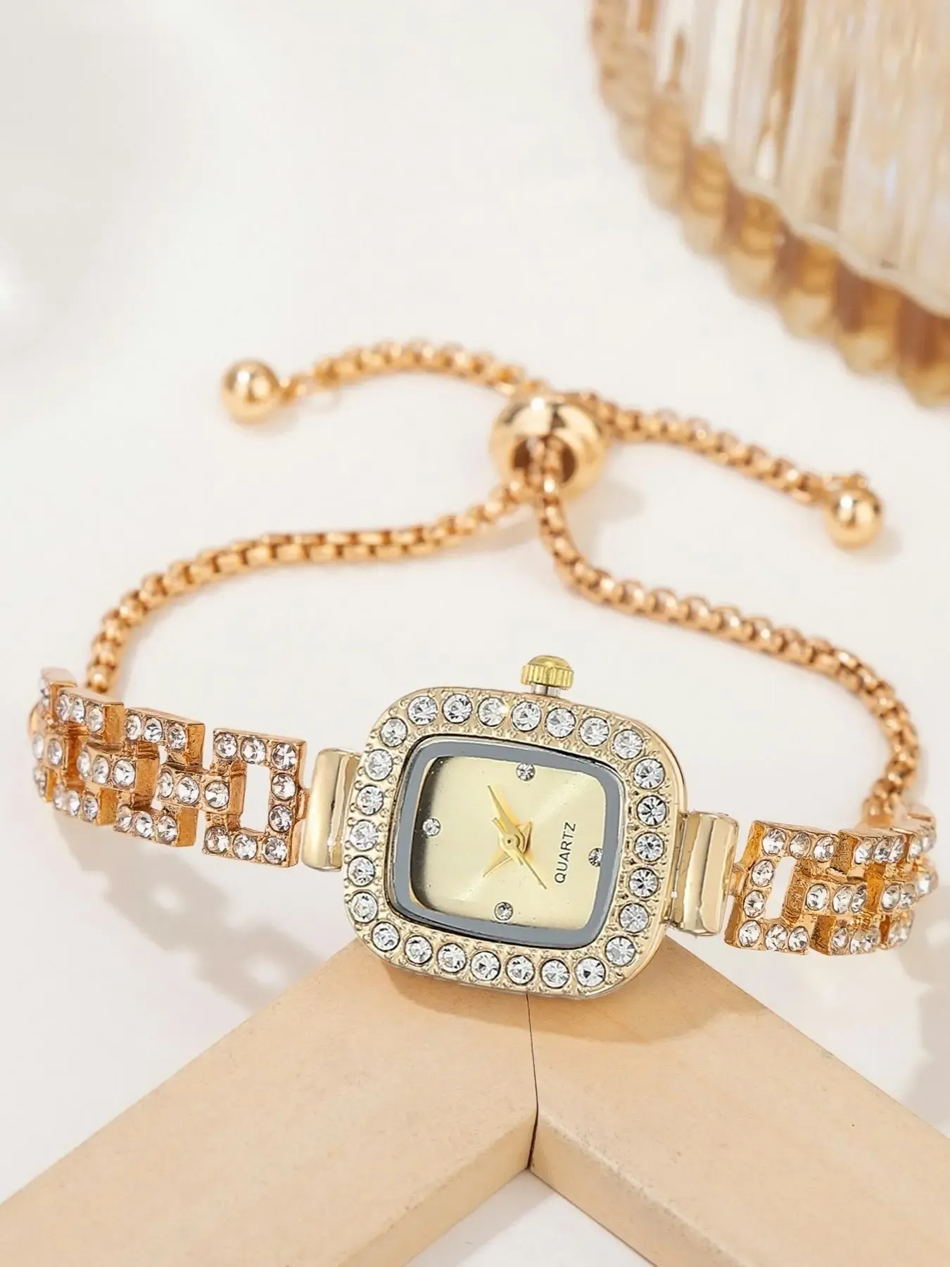 Women's Square Watch with Rhinestone Accents — Hip-Hop Style Quartz Watch (Features an Adjustable Strap). An elegant, square-dial fashion timepiece suitable for all seasons—part of our Rhinestone Collection. (Note: Watch box not included.)