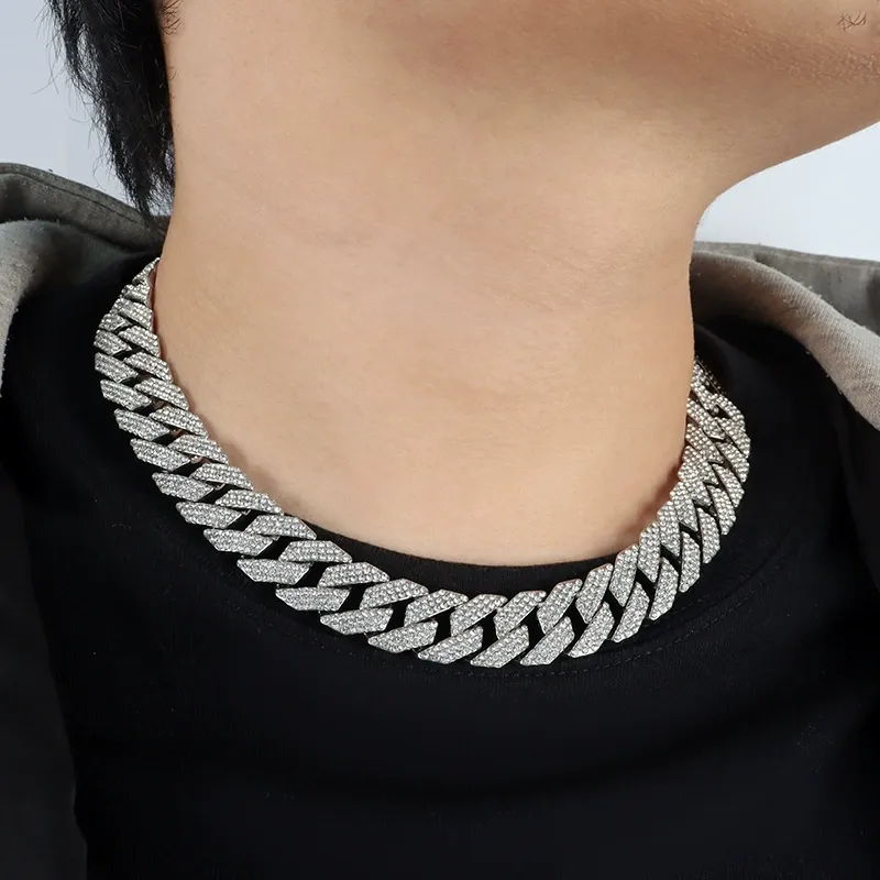 Rhinestone Decorated Cuban Chunky Chain Necklace for Men, Men's Accessories, Punk Accent Piece Cuban Link Design Statement Necklace, Men Accessories, Cuban Link Chain, Trendy Jewelry, Zinc Alloy Craftsmanship