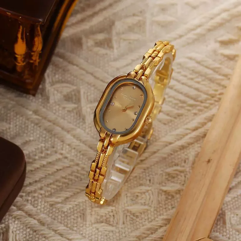 Women's Elegant Oval Dial Quartz Watch, Fashionable Analog Watch for Party, Daily Clothing Decor, Trendy All-match & Exquisite Watch for Birthday Gift, without Box