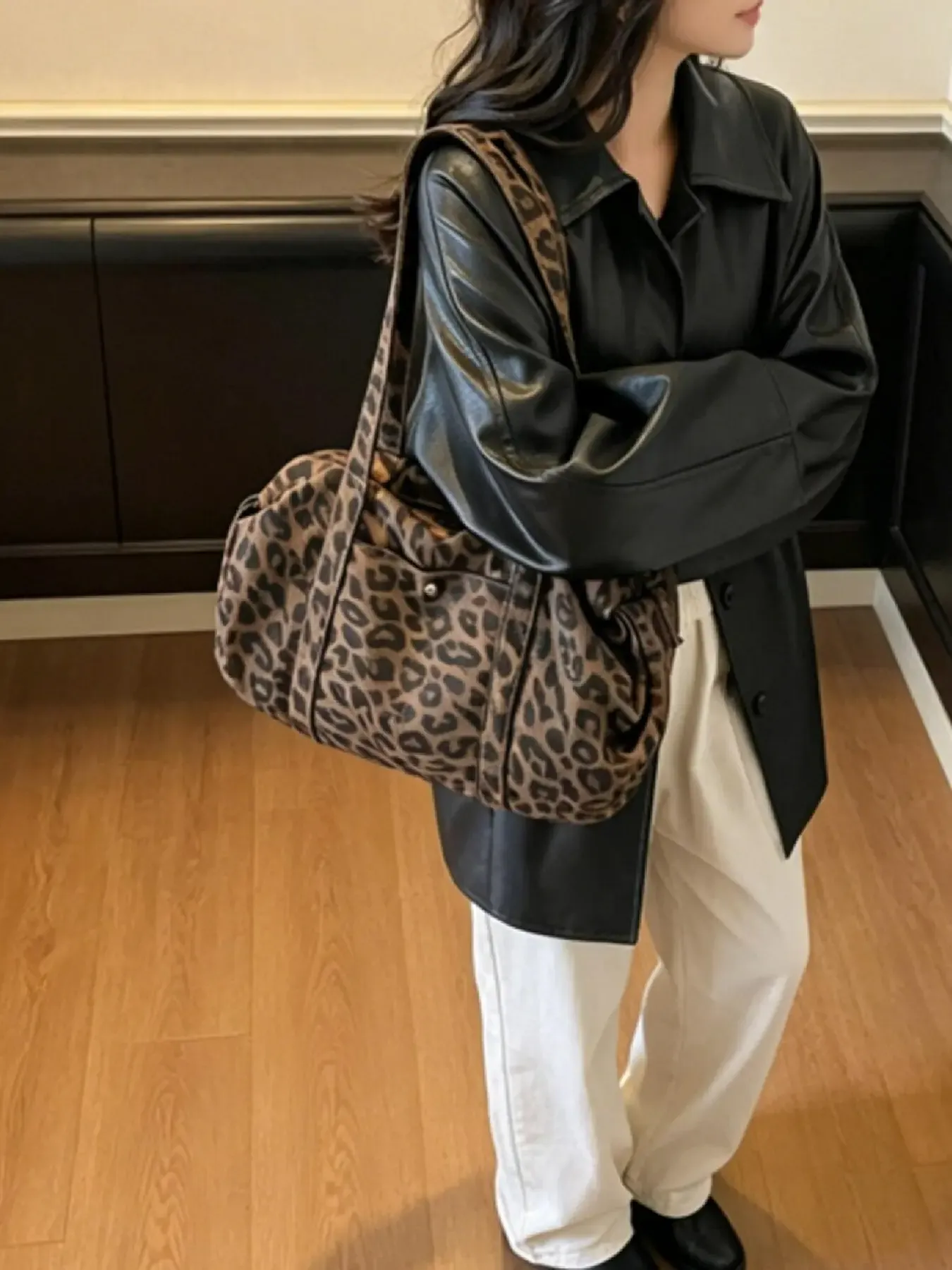 Large-Capacity Denim Leopard Print Luggage Bag, Tough Urban Fabric with Subtle Print, Niche Design, Versatile Tote, Convenient Sports Bag, Denim Shoulder Bag