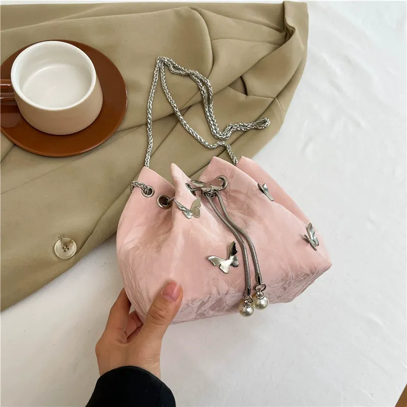 Design Pleated Drawstring Butterfly Shoulder Messenger Bag Versatile Chain Bucket Bag with Unique Pleated Design & Secure Drawstring Closure for Everyday Use