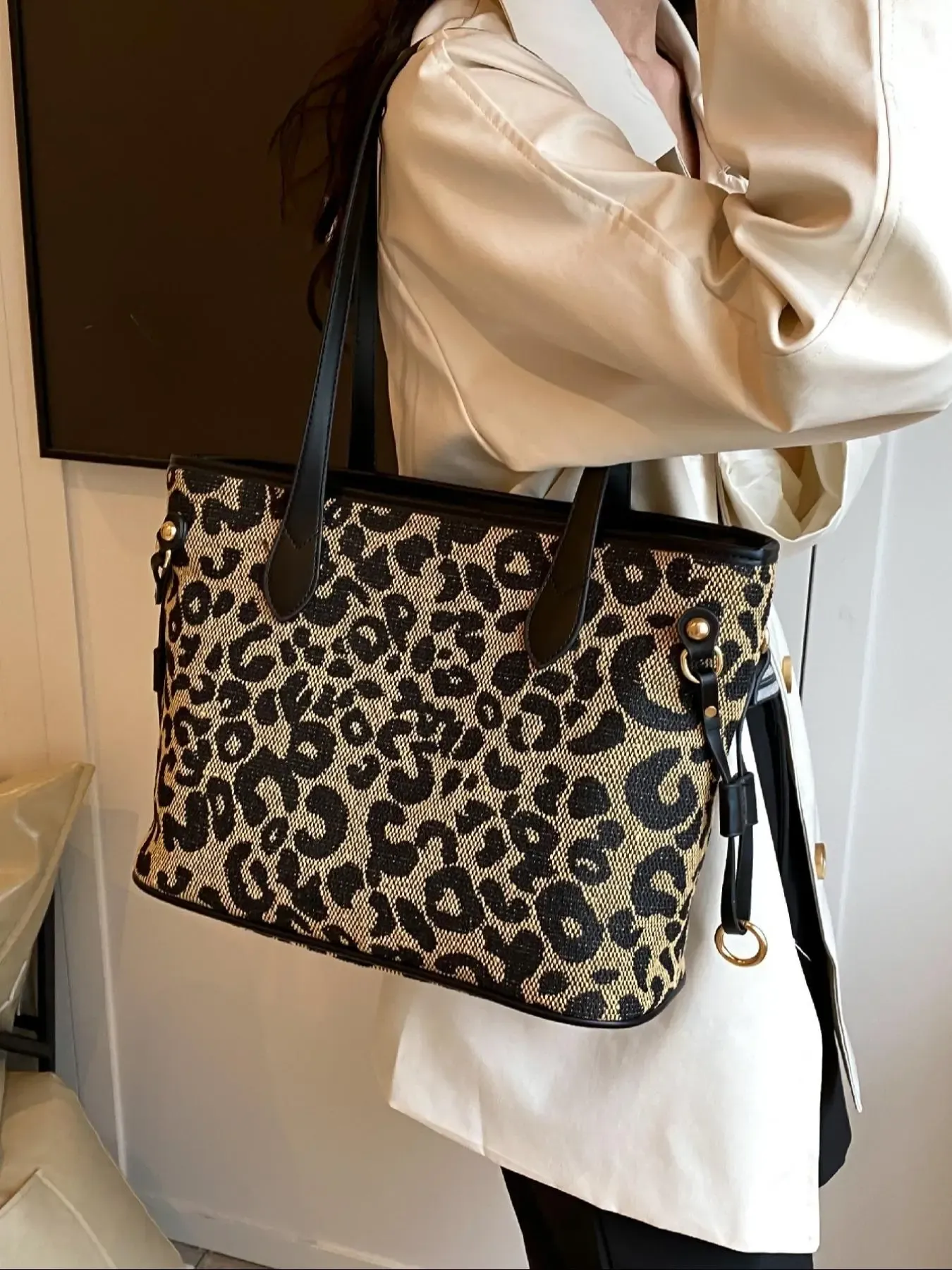 Fashion Leopard Pattern Tote Bag, Casual Versatile Shoulder Bag for Women, Trendy All-match Bag for Daily Commute Use, Crossbody Tote Bag