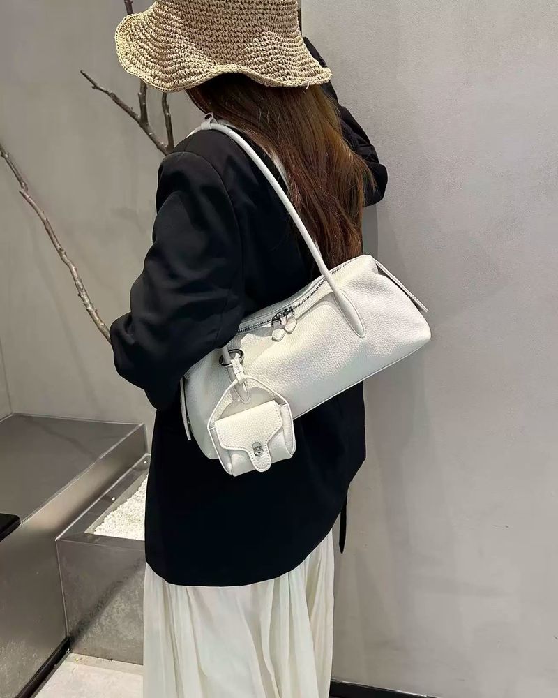Geantă Tote din Piele Naturală pentru Femei – Elegantă, Încăpătoare și Perfectă pentru Birou