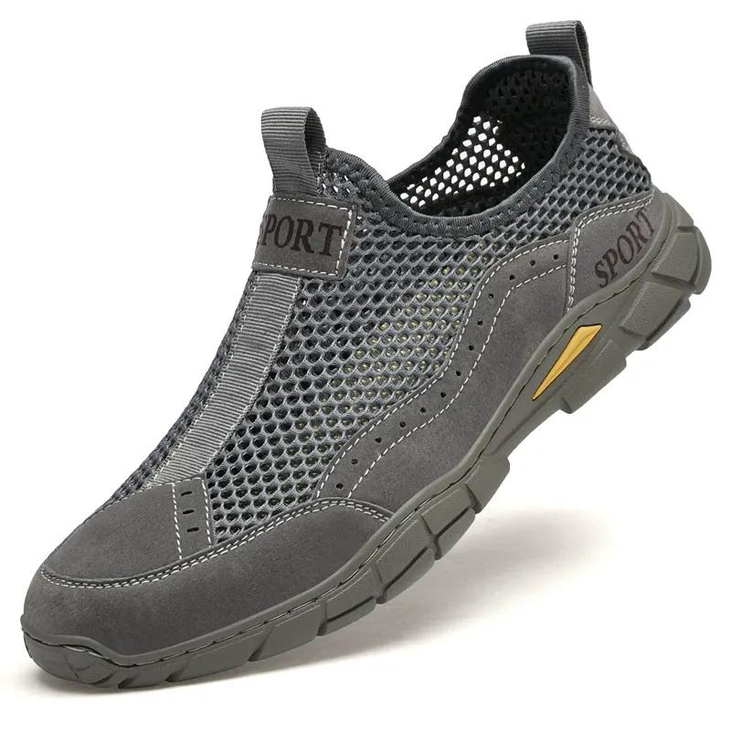 Lightweight and soft-soled net shoes for walking, traveling and sports