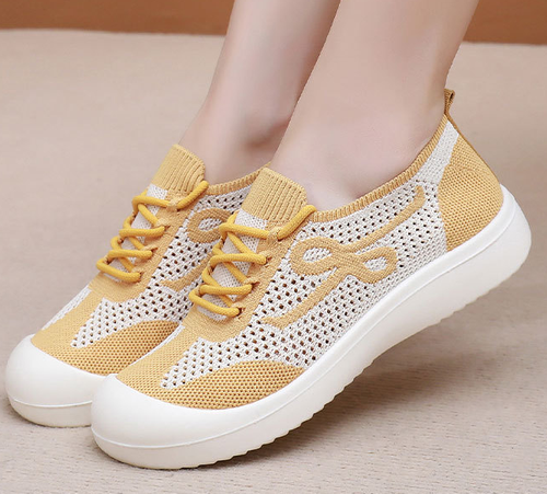 Fashionable and comfortable mesh soft sole flat shoes