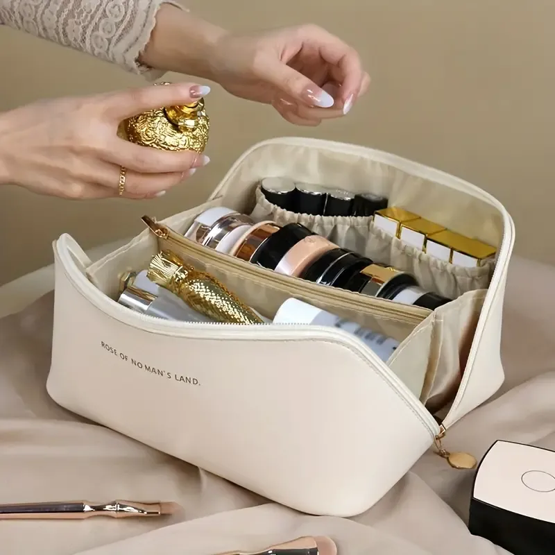 Stylish Minimalist Makeup Zipper Pouch