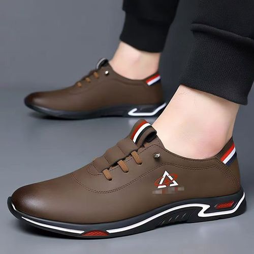 Men's business casual shoes are fashionable