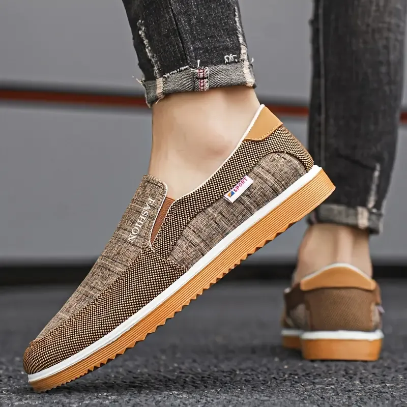 Men's Slip On Casual Shoes Non Slip Low Top Comfy Breathable Outdoor Walking Jogging Hiking All Seasons