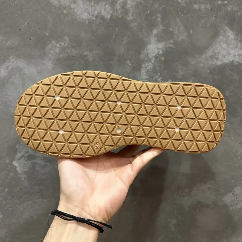 Fashion-Forward Mens Casual Sneakers