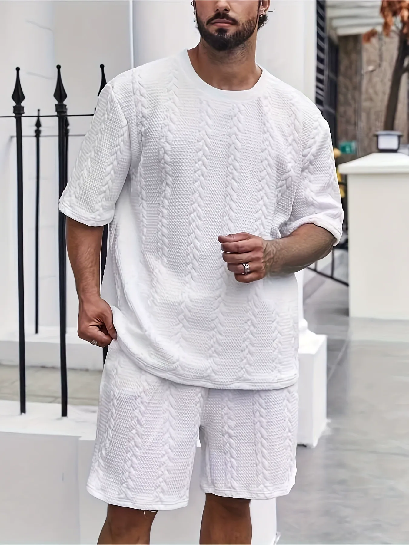 Knitted solid color jacquard summer casual round neck pullover short-sleeved shorts sports men's suit