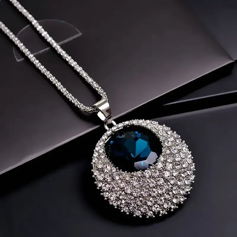 Elegant Crystal Round Sweater Chain, Long Fashionable Autumn And Winter Necklace For Women