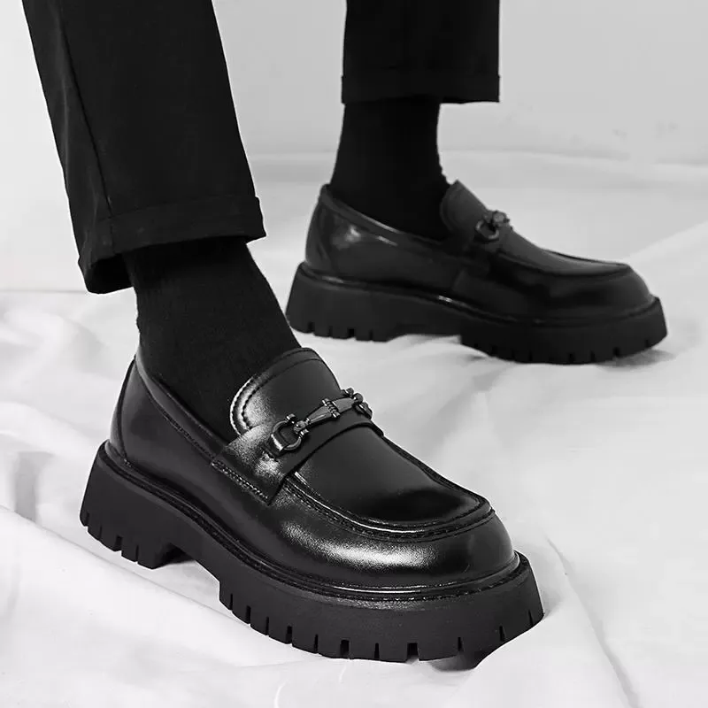 Matte casual chunk-heeled loafers are trendy shoes