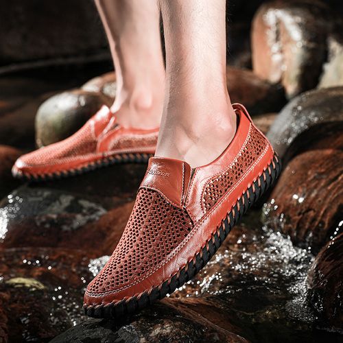 Summer sandals for men: breathable mesh shoes with comfortable soft soles, slip-on leather shoes