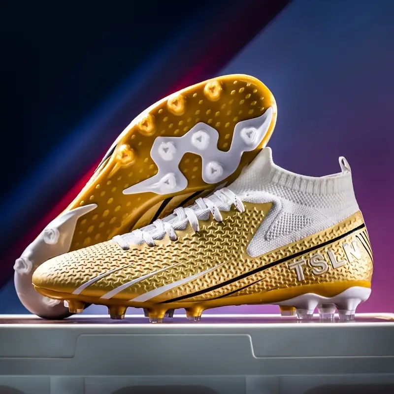 Men's Lace Up High Top Soccer