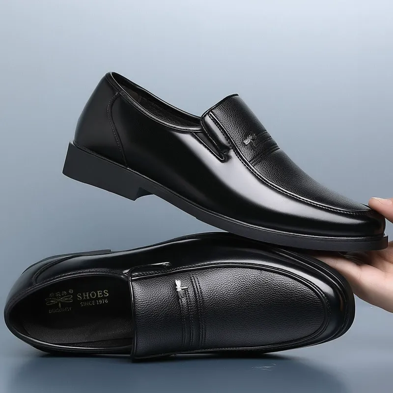 Breathable thin black men's shoes
