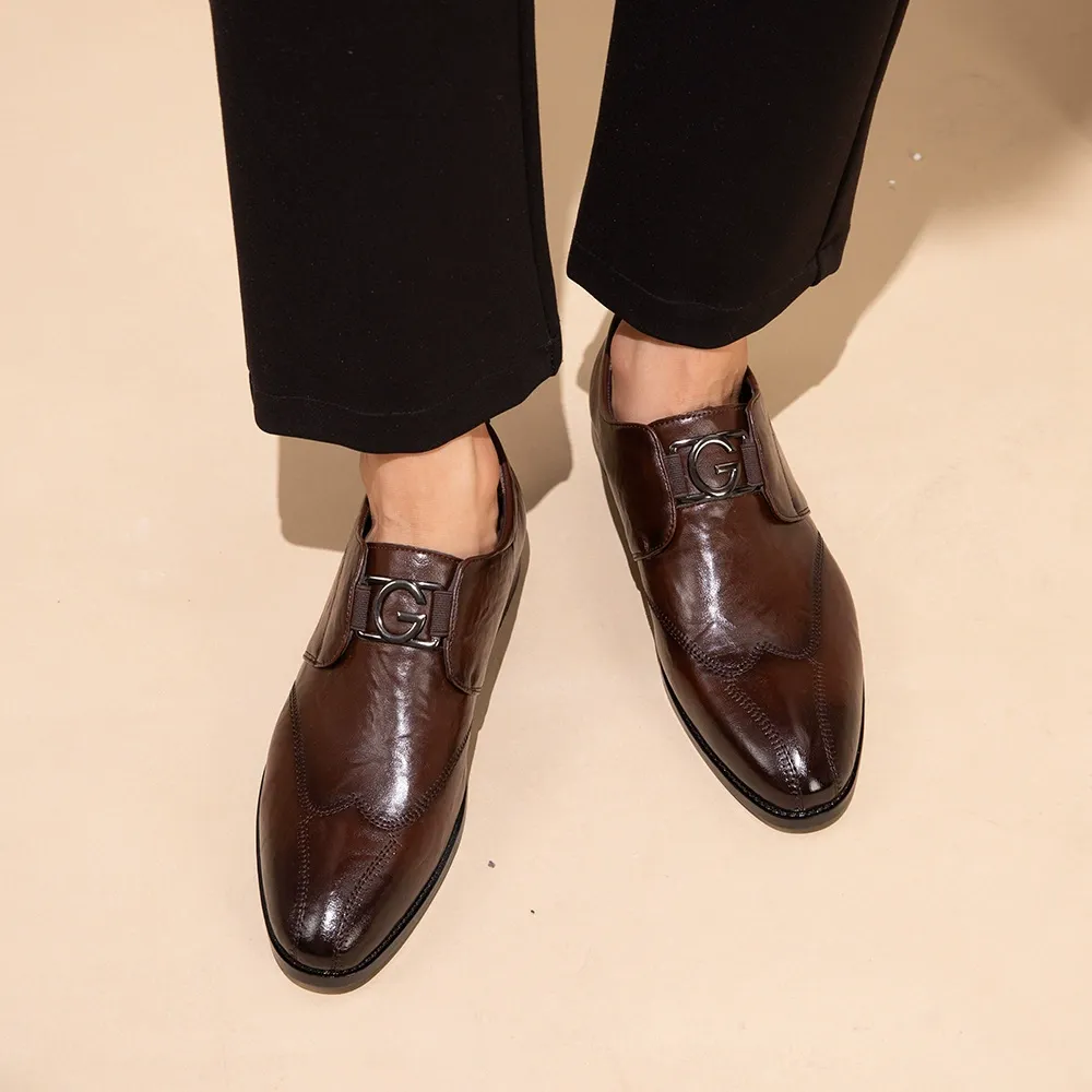 slip-on embroidered pointed toe party shoes