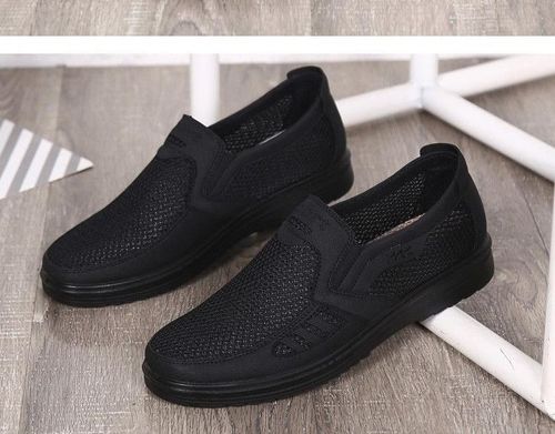 Net shoes with soft rubber sole, anti-slip design, comfortable and breathable net surface.