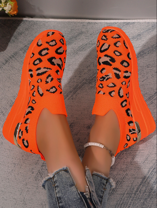 Sports shoes women