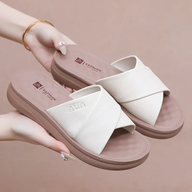 New summer outerwear slip-on anti-slip sandals