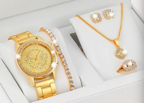 Luxury Rhinestone Quartz Watch