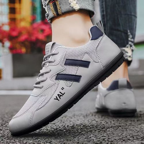 Lightweight and comfortable running shoes