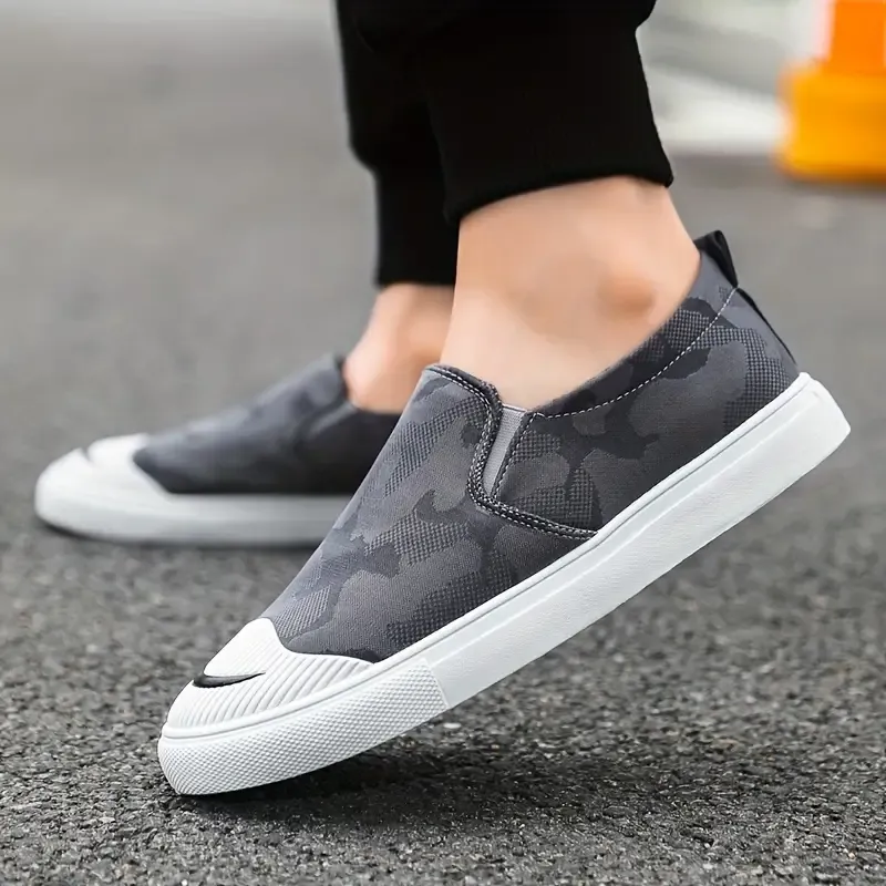 Men's Solid Color Breathable Slip On Canvas Sneakers