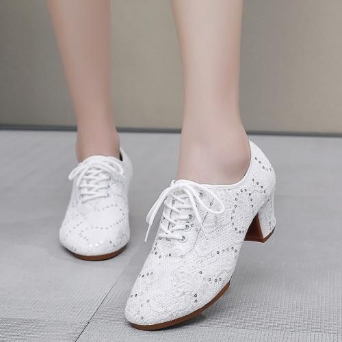 New low-top soft-soled dance shoes for women