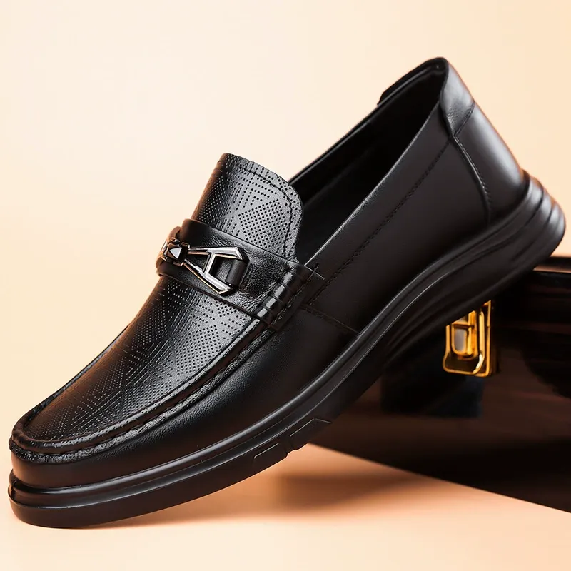 Loafers men wear the new men's cowhide driving shoes in summer