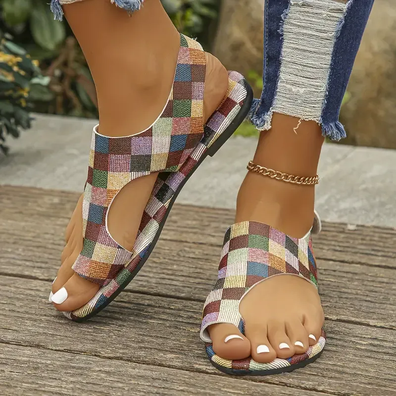Stylish Checkered Slingback Slides