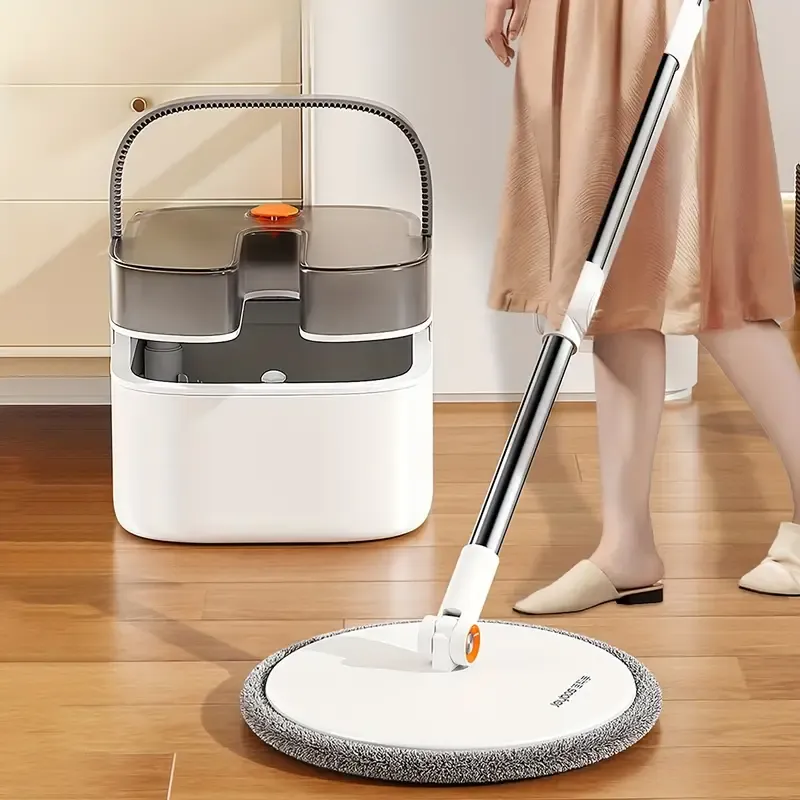 Spin mop and bucket set