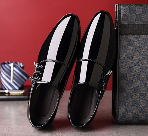 Men's business casual patent leather pointed toe shoes