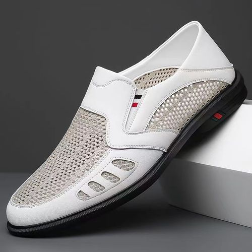 Thin, versatile mesh casual shoes that can be worn on one foot