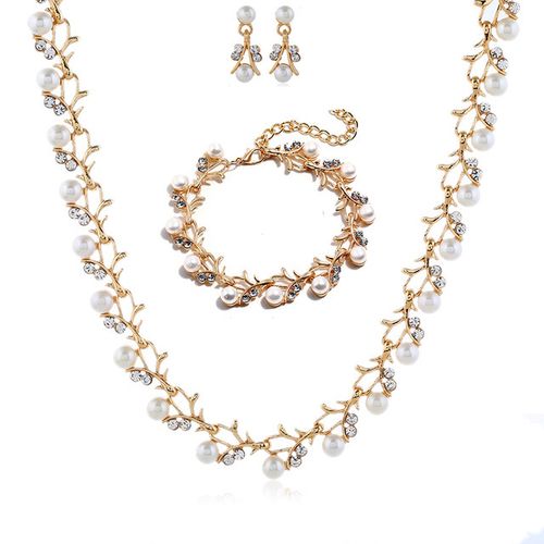 Elegant 14K Gold Plated Zinc Alloy Jewelry Set with Imitation Pearls - Sophisticated Necklace and Earrings for Women, Age 14+ - Timeless Fashion Ensemble