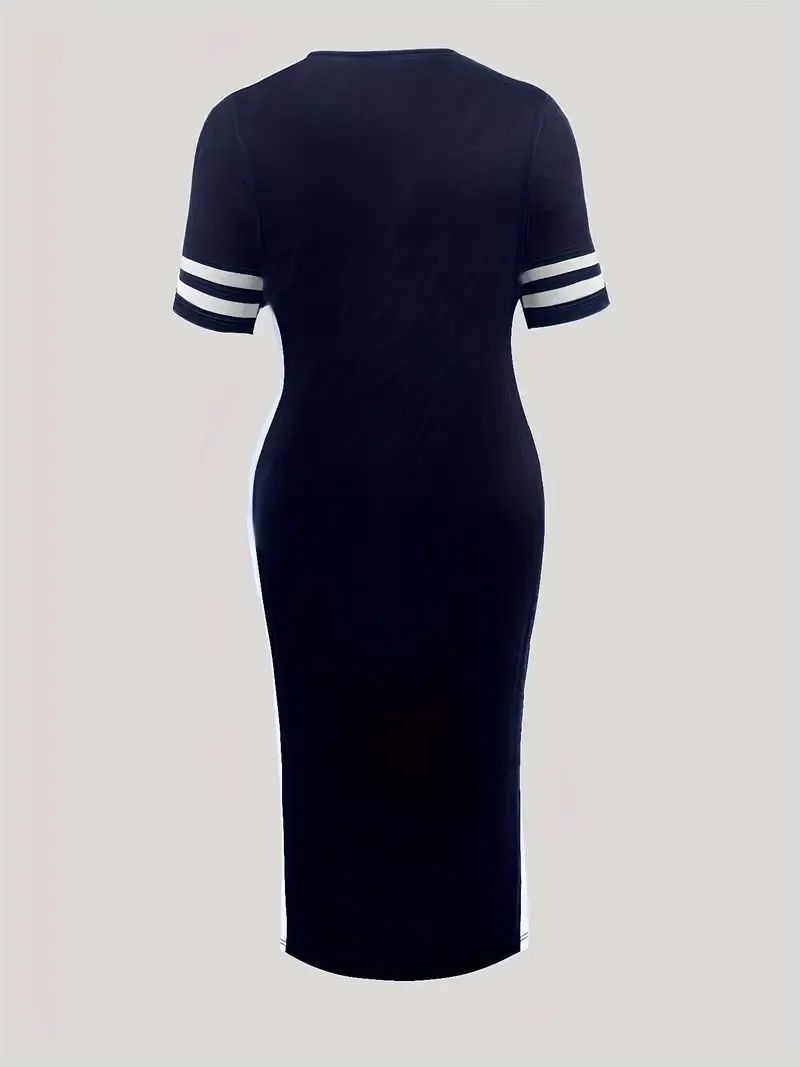 Plus Size Glamorous Crown & Letter Print Dress with Flirty Slit